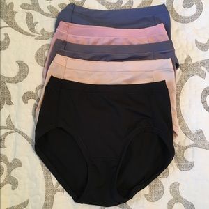5 pair Hanes undies